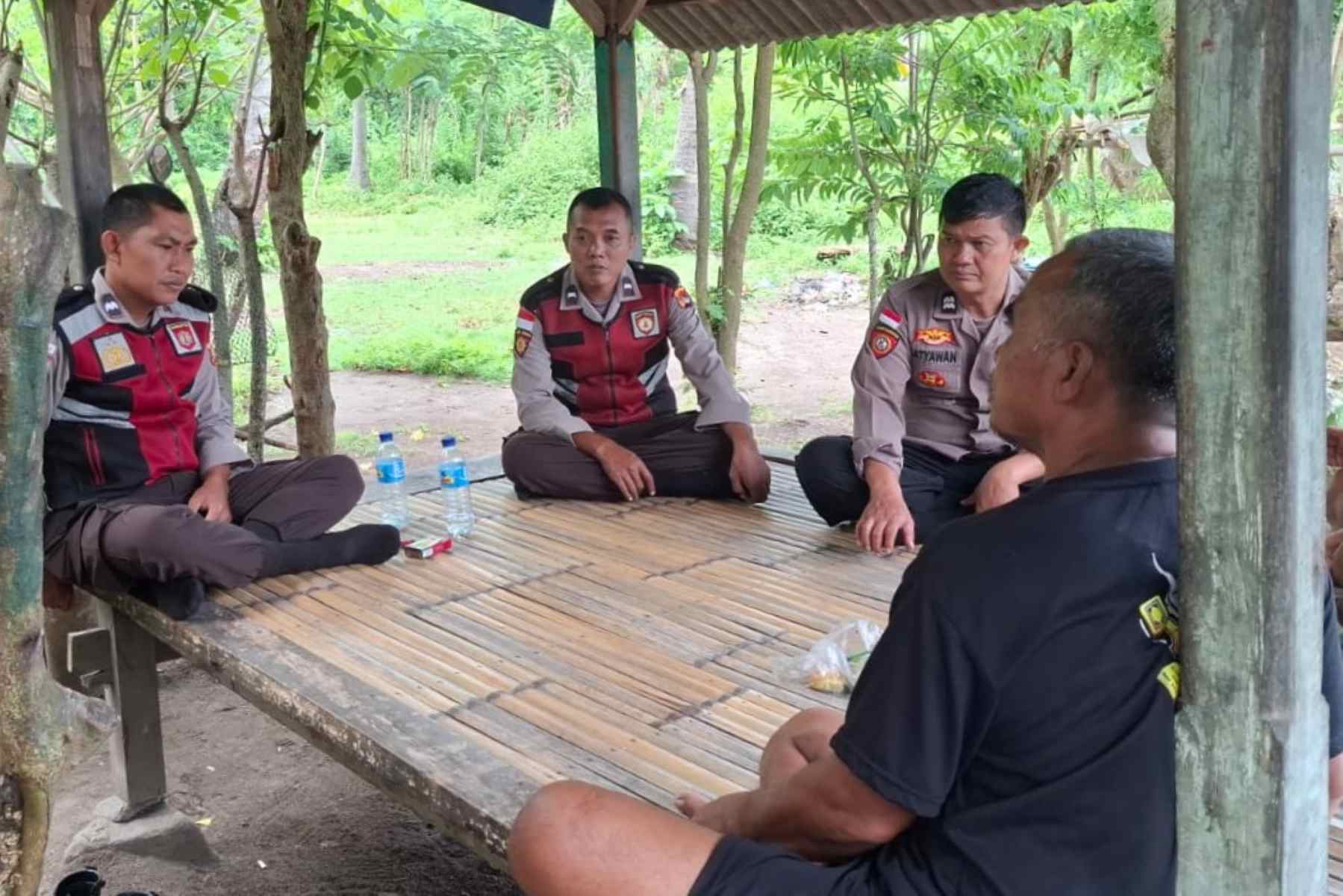Polisi Sambangi Tokoh Masyarakat Sekotong Barat